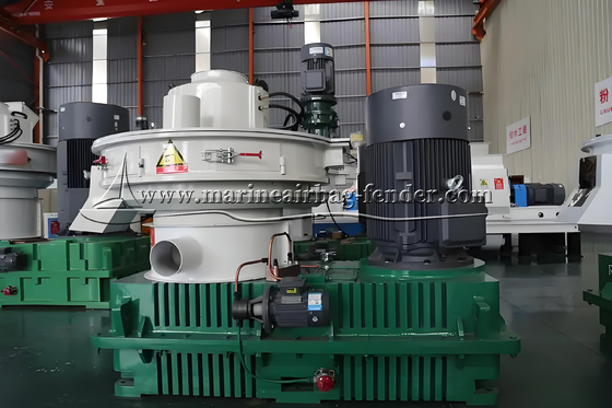 중량 감소기 / 자동 윤활시스템과 함께 Pneumatic Flat Die Pellet Machine